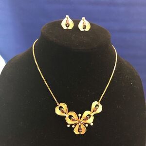 Van Dell Vintage Necklace and Earring Set